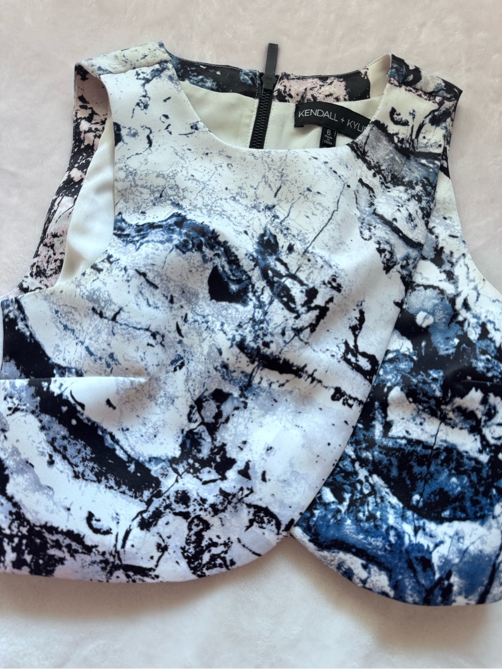Kendall & Kylie Black and White Marble Two-Piece Set - Picture 8 of 11